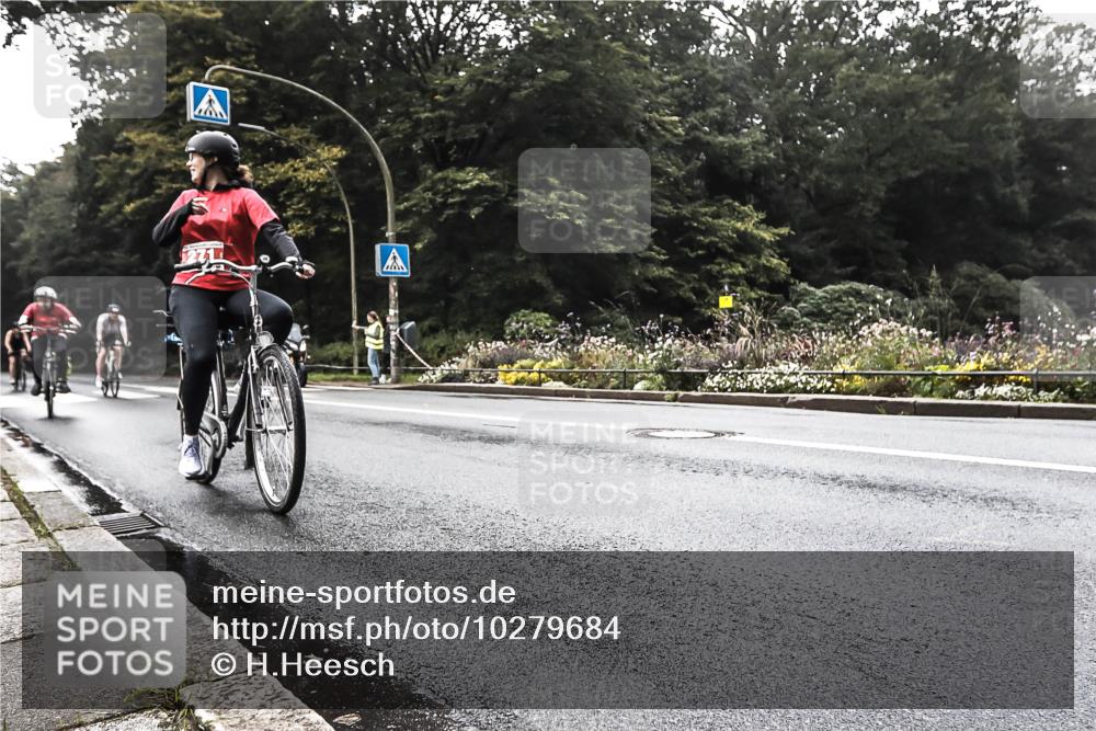 13.09.2026 - Stadtparktriathlon H.Heesch http://msf.ph/oto/10279684 13.09.2026 10:28:19 Radfahren 229, 273, 383, 434, 439 meine-sportfotos.de