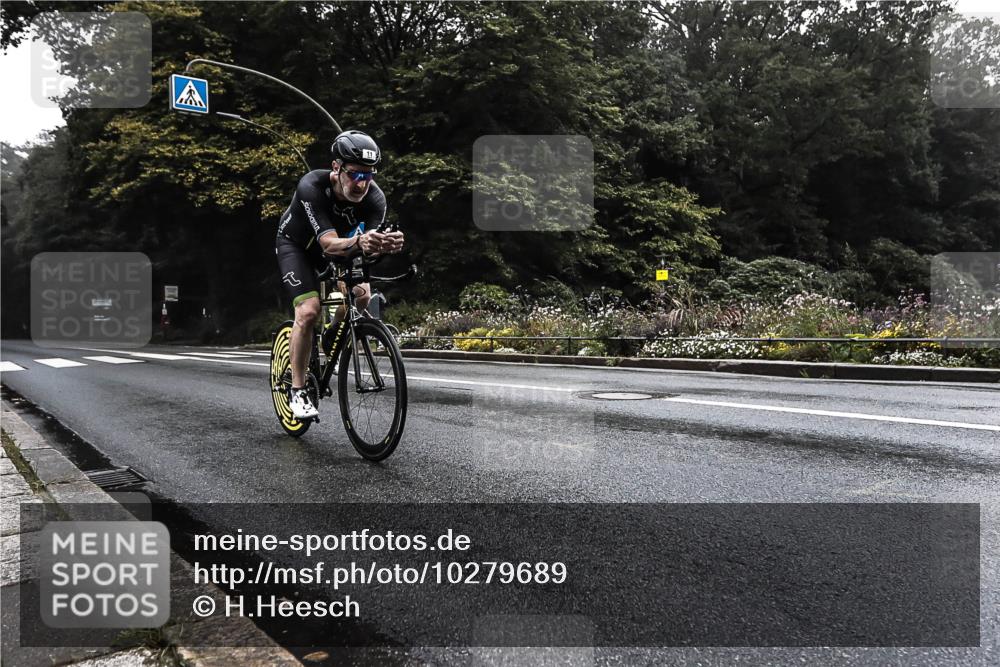13.09.2026 - Stadtparktriathlon H.Heesch http://msf.ph/oto/10279689 13.09.2026 09:04:54 Radfahren 11, 12, 21, 140, 148 meine-sportfotos.de