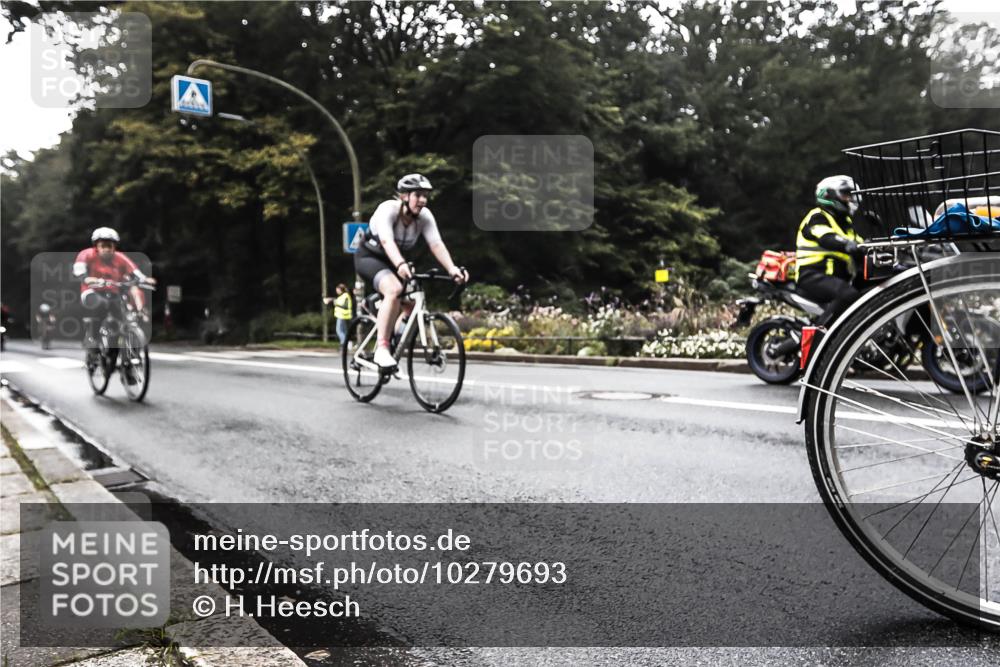13.09.2026 - Stadtparktriathlon H.Heesch http://msf.ph/oto/10279693 13.09.2026 10:28:21 Radfahren 253, 270, 273, 383, 434 meine-sportfotos.de