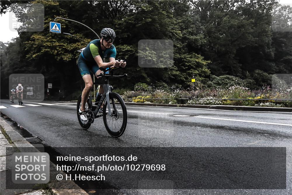 13.09.2026 - Stadtparktriathlon H.Heesch http://msf.ph/oto/10279698 13.09.2026 09:04:59 Radfahren 26, 44, 91, 134, 139, 140 meine-sportfotos.de