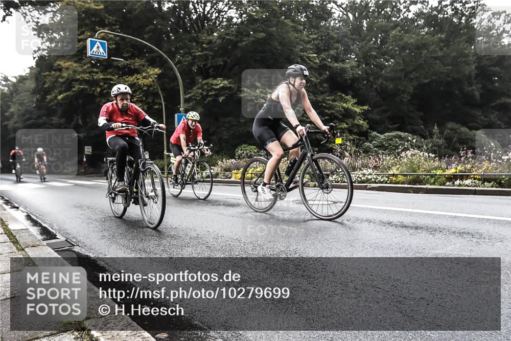 13.09.2026 - Stadtparktriathlon H.Heesch http://msf.ph/oto/10279699 13.09.2026 10:28:22 Radfahren 253, 270, 273, 286, 383, 434 meine-sportfotos.de