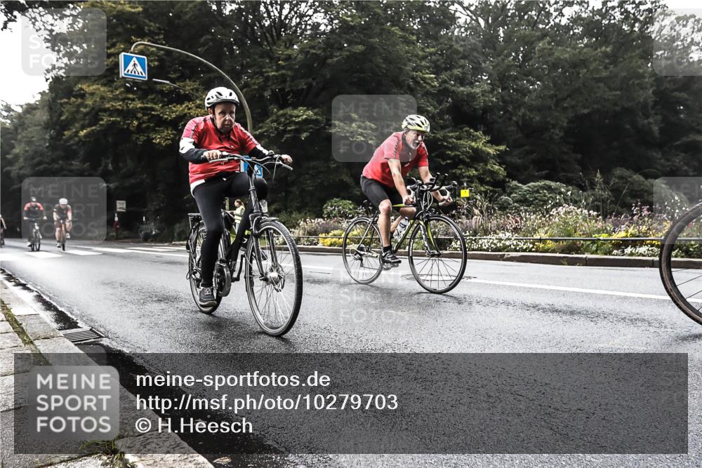 13.09.2026 - Stadtparktriathlon H.Heesch http://msf.ph/oto/10279703 13.09.2026 10:28:22 Radfahren 253, 270, 273, 286, 383, 434 meine-sportfotos.de