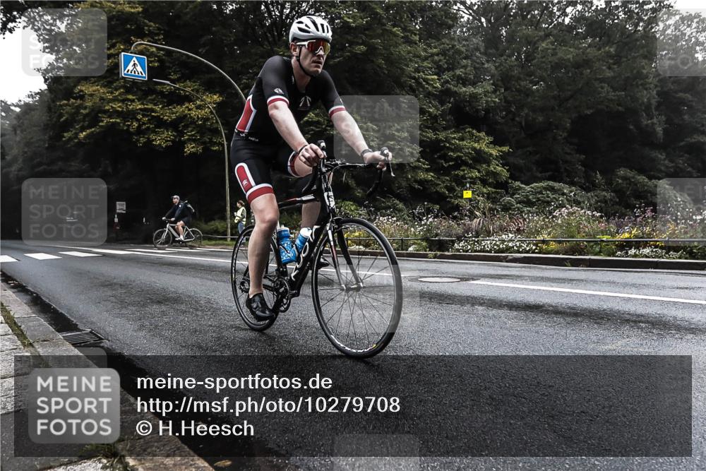 13.09.2026 - Stadtparktriathlon H.Heesch http://msf.ph/oto/10279708 13.09.2026 09:05:05 Radfahren 44, 59, 91 meine-sportfotos.de