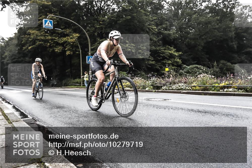 13.09.2026 - Stadtparktriathlon H.Heesch http://msf.ph/oto/10279719 13.09.2026 10:28:27 Radfahren 253, 270, 286, 346, 372, 406 meine-sportfotos.de