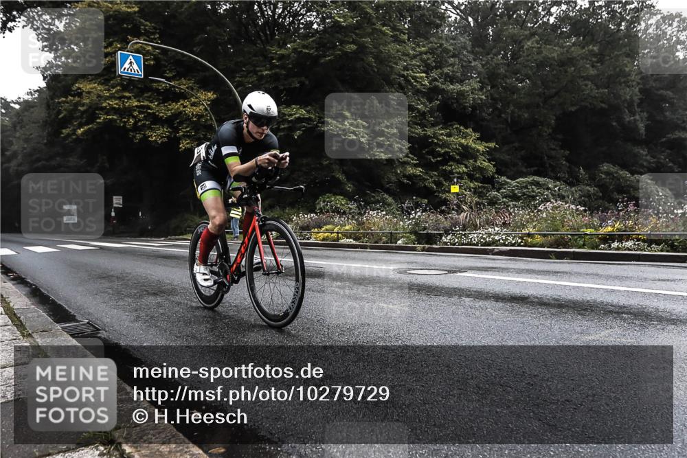 13.09.2026 - Stadtparktriathlon H.Heesch http://msf.ph/oto/10279729 13.09.2026 09:05:28 Radfahren 46, 87, 144 meine-sportfotos.de