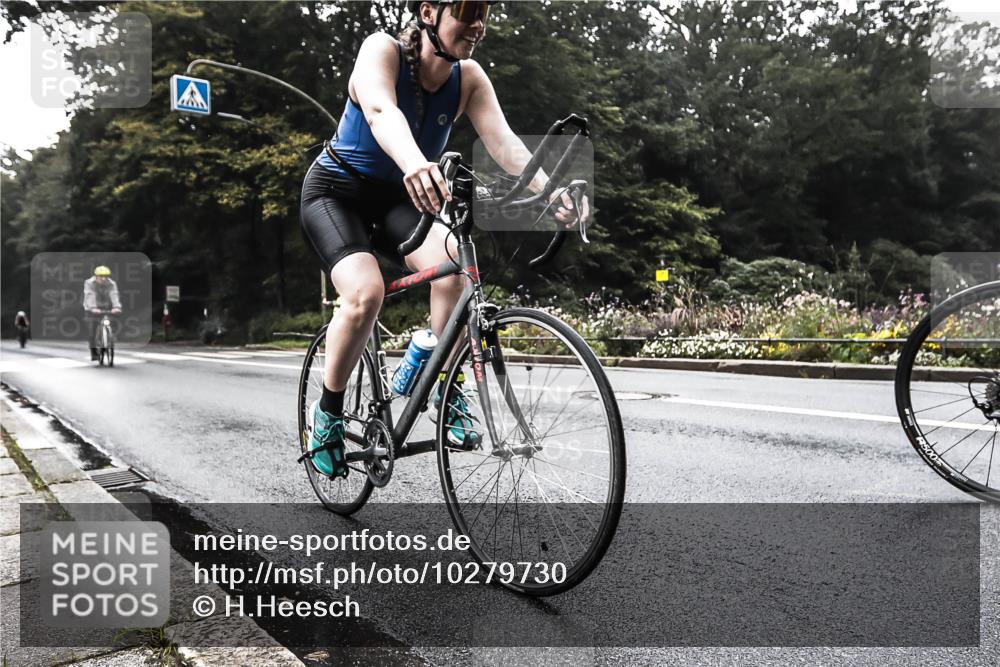 13.09.2026 - Stadtparktriathlon H.Heesch http://msf.ph/oto/10279730 13.09.2026 10:28:33 Radfahren 247, 267, 376, 378, 414 meine-sportfotos.de