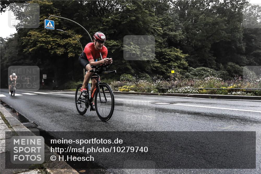 13.09.2026 - Stadtparktriathlon H.Heesch http://msf.ph/oto/10279740 13.09.2026 09:05:38 Radfahren 4, 17, 63, 131 meine-sportfotos.de