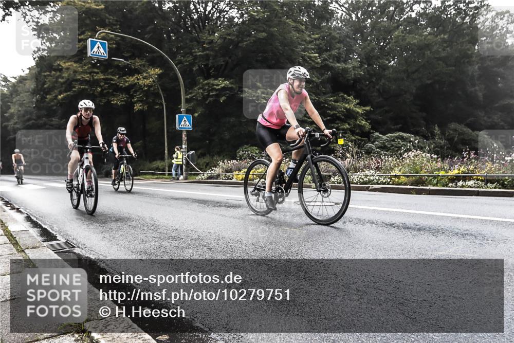 13.09.2026 - Stadtparktriathlon H.Heesch http://msf.ph/oto/10279751 13.09.2026 10:29:06 Radfahren 335, 354, 381, 429, 432, 452 meine-sportfotos.de