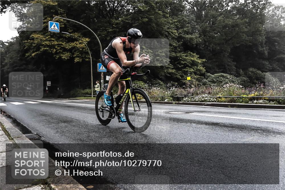 13.09.2026 - Stadtparktriathlon H.Heesch http://msf.ph/oto/10279770 13.09.2026 09:06:02 Radfahren 2, 69, 96 meine-sportfotos.de