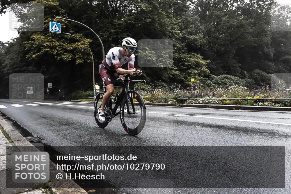13.09.2026 - Stadtparktriathlon H.Heesch http://msf.ph/oto/10279790 13.09.2026 09:06:20 Radfahren 129, 138, 175 meine-sportfotos.de