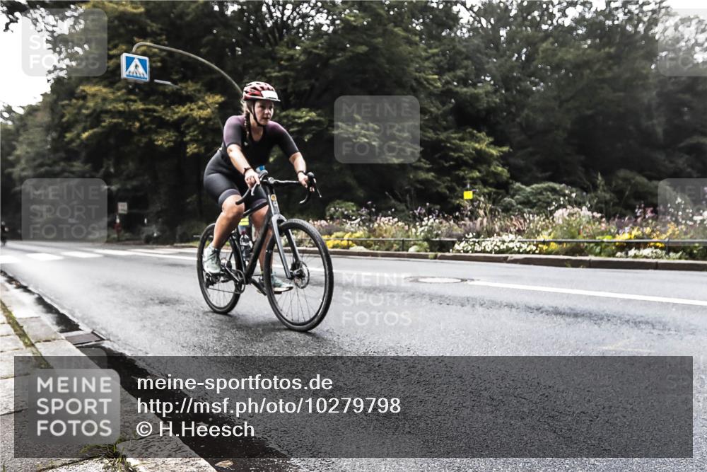 13.09.2026 - Stadtparktriathlon H.Heesch http://msf.ph/oto/10279798 13.09.2026 10:29:35 Radfahren 390, 400 meine-sportfotos.de
