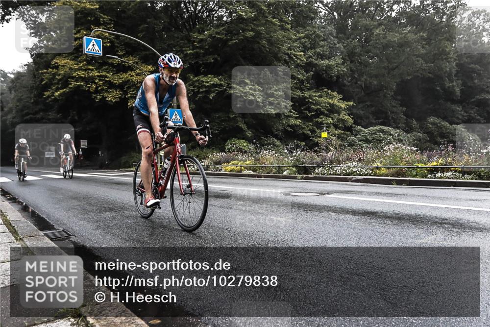 13.09.2026 - Stadtparktriathlon H.Heesch http://msf.ph/oto/10279838 13.09.2026 09:06:53 Radfahren 18, 33, 34, 84, 108, 153 meine-sportfotos.de