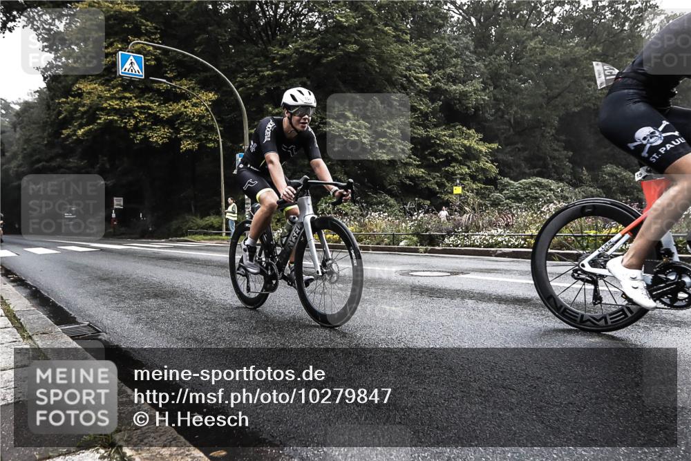 13.09.2026 - Stadtparktriathlon H.Heesch http://msf.ph/oto/10279847 13.09.2026 09:06:54 Radfahren 33, 84, 108, 112, 153 meine-sportfotos.de