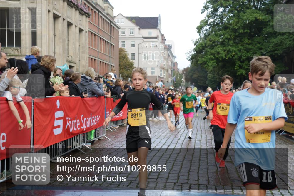 13.09.2026 - Kiel Lauf Yannick Fuchs http://msf.ph/oto/10279855 13.09.2026 08:53:00 Ziel 237, 1263, 4756, 5147, 5149, 5373, 5405, 6210, 6579, 7085, 7611, 8018, 8510, 10024, 10627, 10991, 11706, 12488, 1799, 2402, 2609, 2613, 3782, 4158, 4668, 5075, 5121, 5334, 5405, 6283, 7025, 7423, 7881, 7894, 8745, 10396, 10414, 10779, 11248, 12397, 12454, 12460, 1919, 2985, 3316, 3419, 4060, 5342, 5436, 6103, 7170, 7875, 8095, 8541, 8601, 8819, 10390, 1647, 1809, 6517, 7881, 9381 meine-sportfotos.de