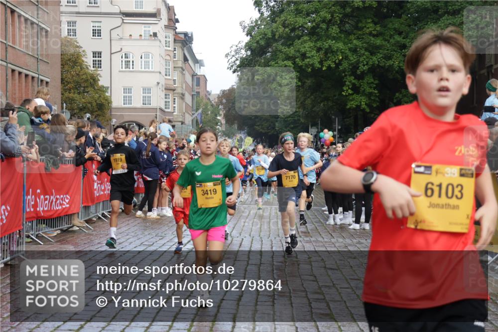 13.09.2026 - Kiel Lauf Yannick Fuchs http://msf.ph/oto/10279864 13.09.2026 08:53:01 Ziel 237, 1263, 4756, 5147, 5149, 5373, 6210, 6579, 7085, 7611, 8018, 8510, 10024, 10627, 10991, 11706, 12488, 1799, 2402, 2609, 2613, 3782, 4158, 4668, 5075, 5121, 5334, 5405, 6210, 6283, 7025, 7423, 7881, 7894, 8745, 10396, 10414, 10779, 11248, 12397, 12454, 12460, 1919, 2743, 2985, 3316, 3419, 4060, 5342, 5436, 6103, 7170, 7875, 8095, 8541, 8601, 8819, 10390, 1647, 1809, 6517, 7881, 9381 meine-sportfotos.de