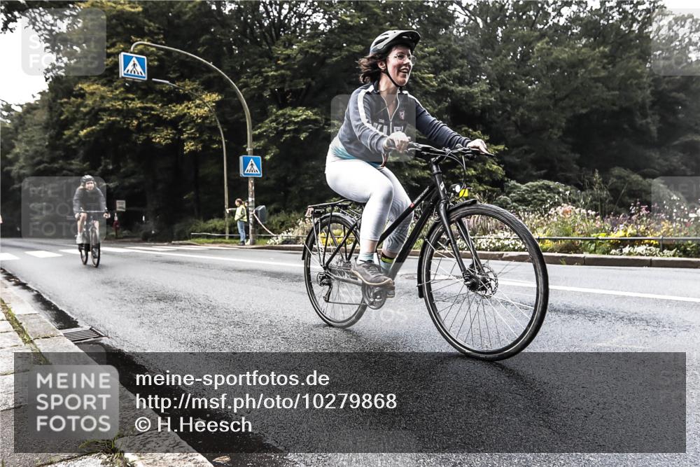 13.09.2026 - Stadtparktriathlon H.Heesch http://msf.ph/oto/10279868 13.09.2026 10:31:13 Radfahren 252, 296, 326 meine-sportfotos.de