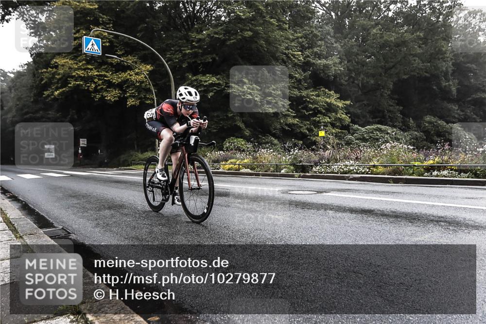 13.09.2026 - Stadtparktriathlon H.Heesch http://msf.ph/oto/10279877 13.09.2026 09:07:16 Radfahren 30, 133, 178 meine-sportfotos.de