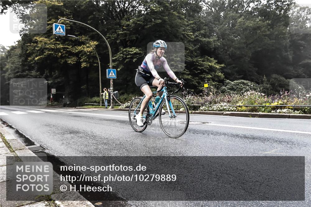 13.09.2026 - Stadtparktriathlon H.Heesch http://msf.ph/oto/10279889 13.09.2026 10:31:41 Radfahren 401, 442 meine-sportfotos.de