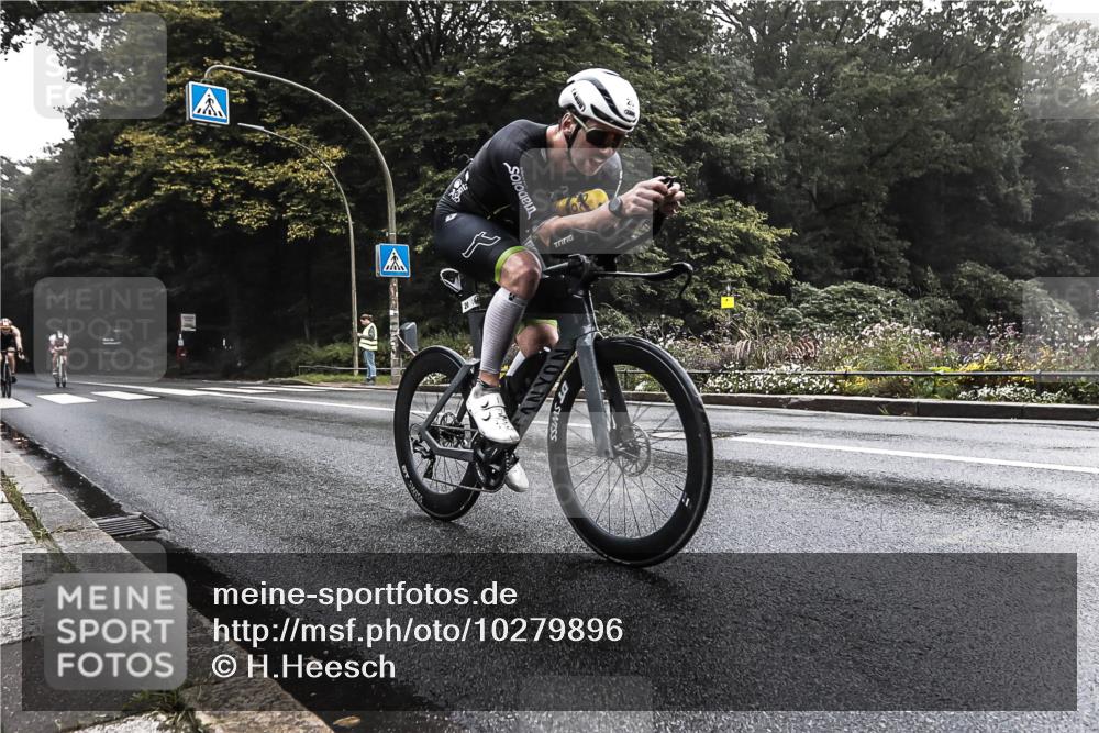 13.09.2026 - Stadtparktriathlon H.Heesch http://msf.ph/oto/10279896 13.09.2026 09:07:26 Radfahren 10, 20, 32, 106, 198, 201 meine-sportfotos.de