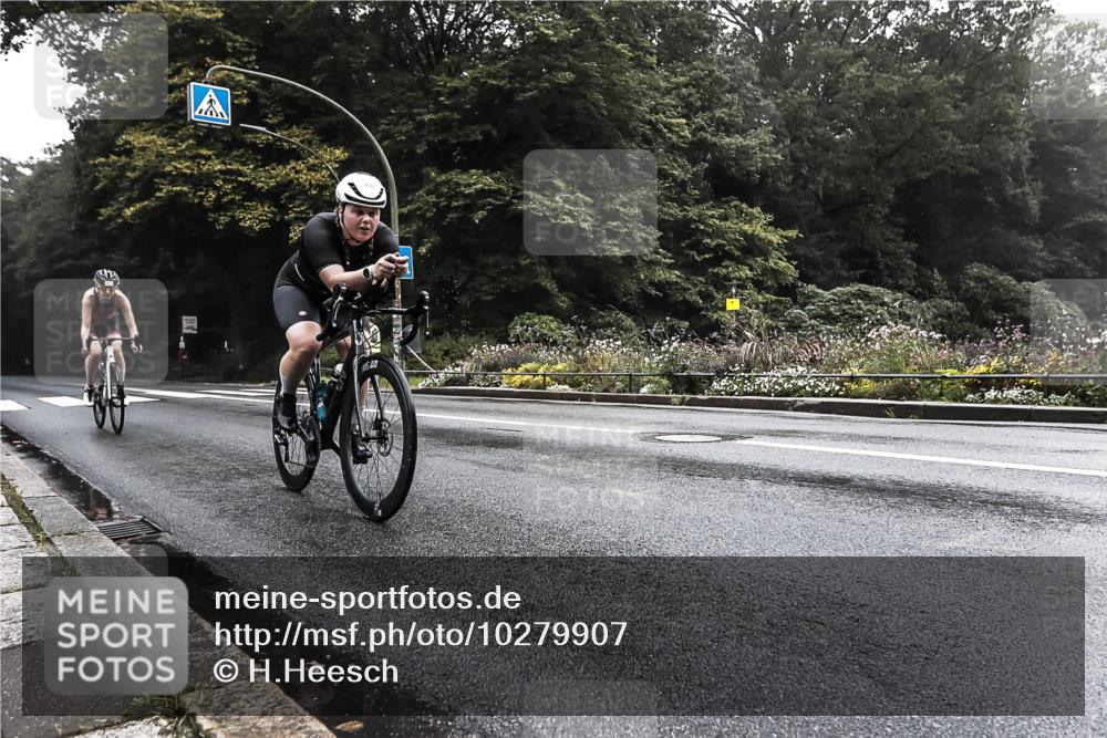 13.09.2026 - Stadtparktriathlon H.Heesch http://msf.ph/oto/10279907 13.09.2026 09:07:28 Radfahren 10, 20, 106, 198, 201 meine-sportfotos.de