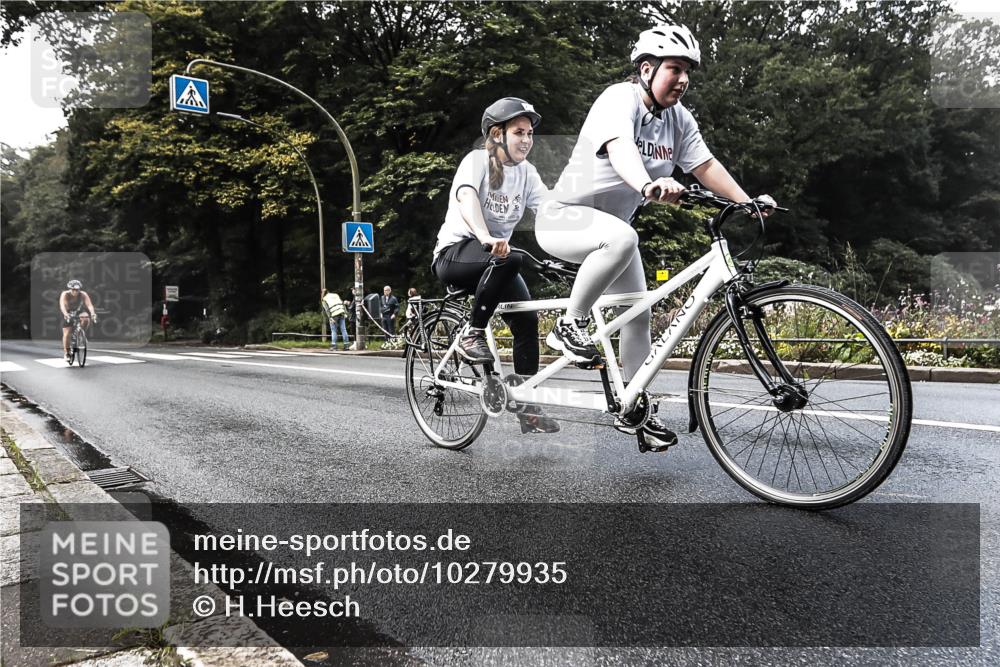 13.09.2026 - Stadtparktriathlon H.Heesch http://msf.ph/oto/10279935 13.09.2026 10:33:02 Radfahren 248, 348 meine-sportfotos.de