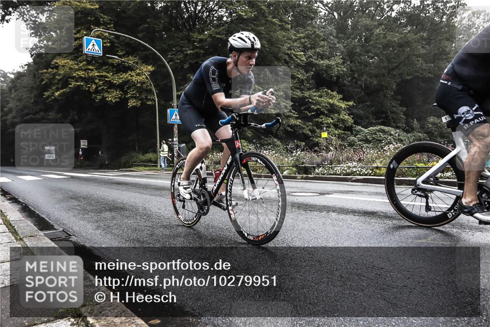 13.09.2026 - Stadtparktriathlon H.Heesch http://msf.ph/oto/10279951 13.09.2026 09:07:48 Radfahren 9, 89, 142, 177, 203 meine-sportfotos.de
