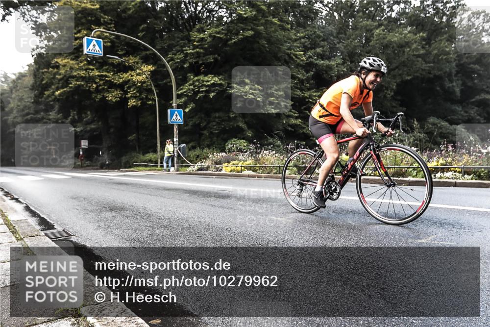13.09.2026 - Stadtparktriathlon H.Heesch http://msf.ph/oto/10279962 13.09.2026 10:33:38 Radfahren 395 meine-sportfotos.de