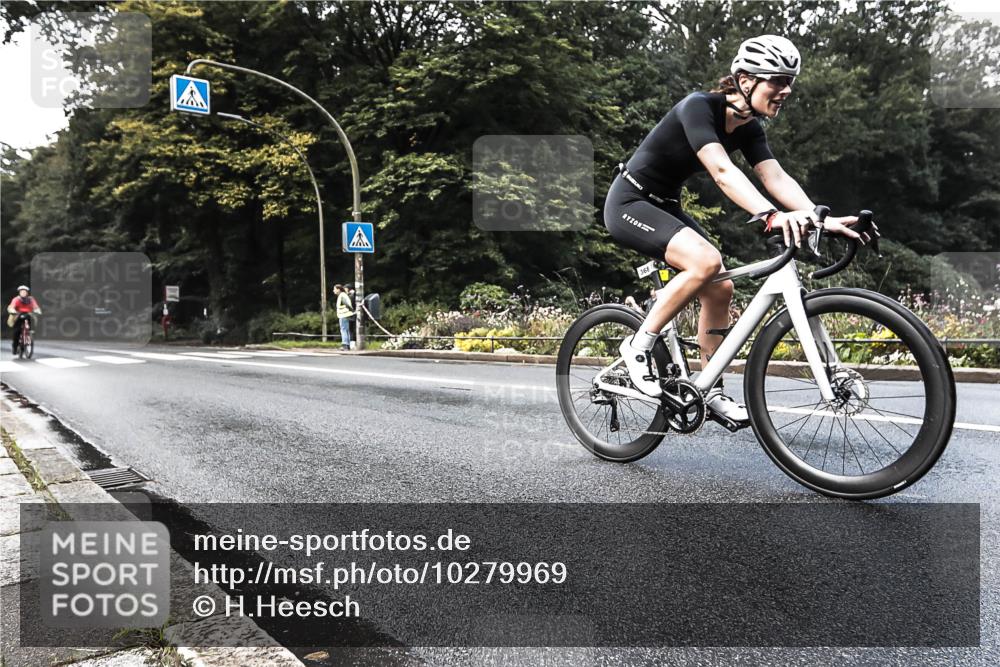 13.09.2026 - Stadtparktriathlon H.Heesch http://msf.ph/oto/10279969 13.09.2026 10:33:59 Radfahren 368 meine-sportfotos.de
