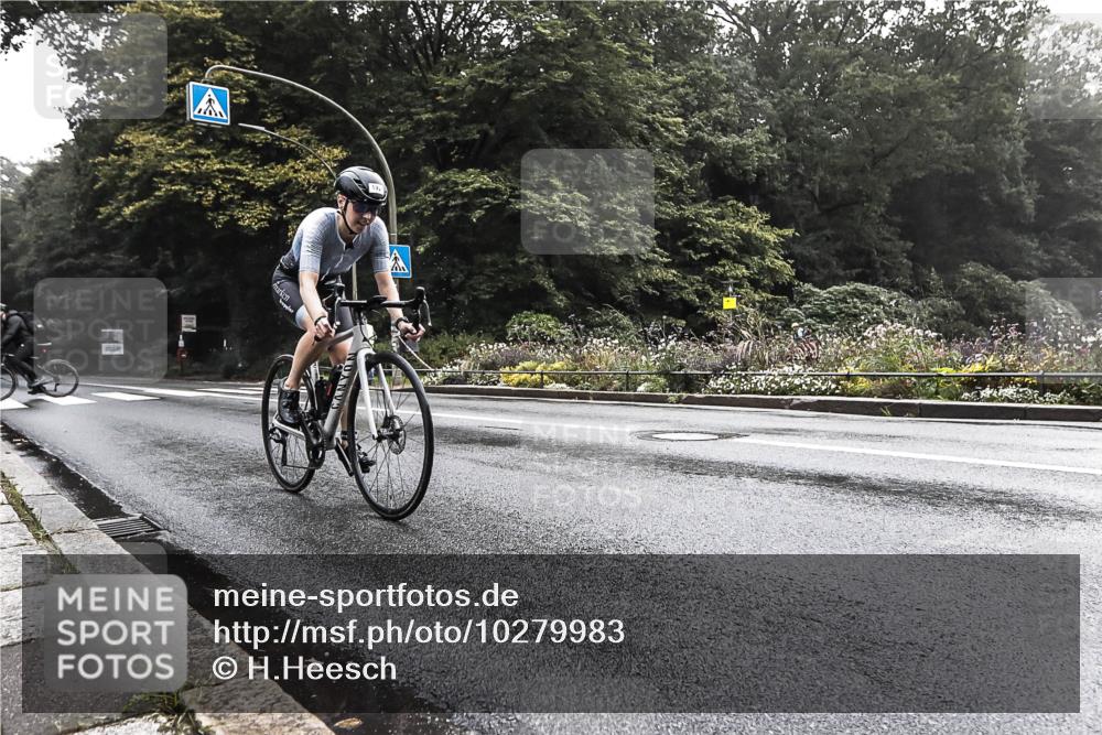 13.09.2026 - Stadtparktriathlon H.Heesch http://msf.ph/oto/10279983 13.09.2026 09:08:11 Radfahren 47, 51, 64, 70, 118, 192 meine-sportfotos.de