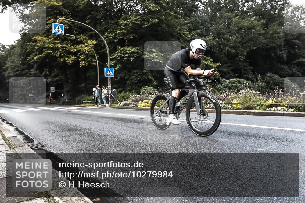 13.09.2026 - Stadtparktriathlon H.Heesch http://msf.ph/oto/10279984 13.09.2026 10:34:11 Radfahren 421, 502 meine-sportfotos.de