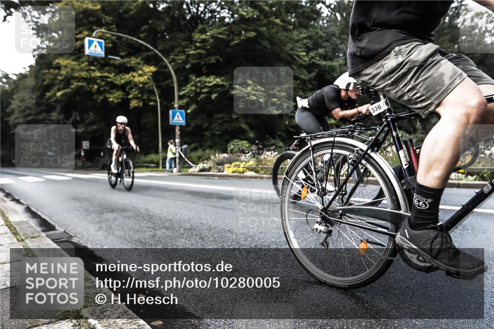 13.09.2026 - Stadtparktriathlon H.Heesch http://msf.ph/oto/10280005 13.09.2026 10:34:52 Radfahren 336, 402, 489 meine-sportfotos.de