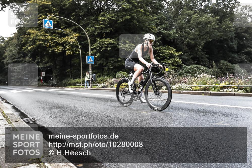 13.09.2026 - Stadtparktriathlon H.Heesch http://msf.ph/oto/10280008 13.09.2026 10:34:52 Radfahren 336, 402, 489 meine-sportfotos.de