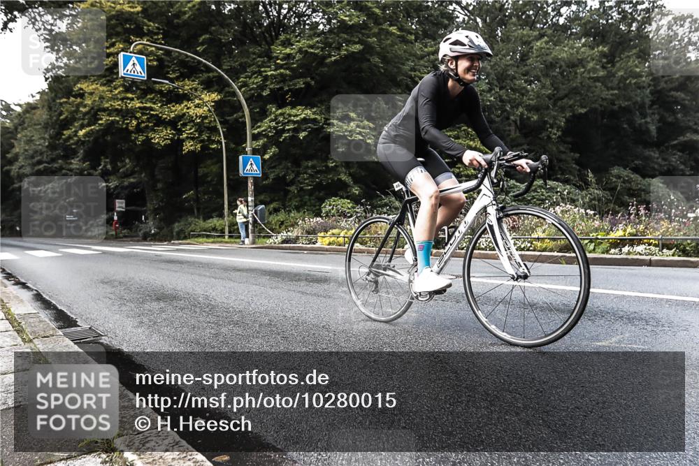 13.09.2026 - Stadtparktriathlon H.Heesch http://msf.ph/oto/10280015 13.09.2026 10:35:08 Radfahren 463 meine-sportfotos.de