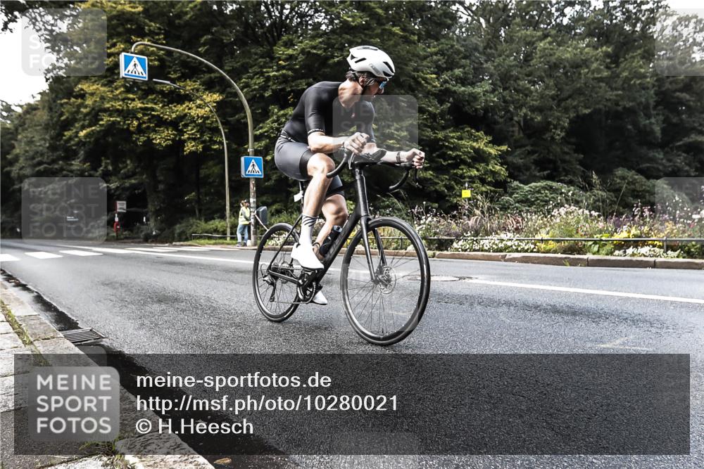 13.09.2026 - Stadtparktriathlon H.Heesch http://msf.ph/oto/10280021 13.09.2026 10:35:20 Radfahren 437, 513 meine-sportfotos.de