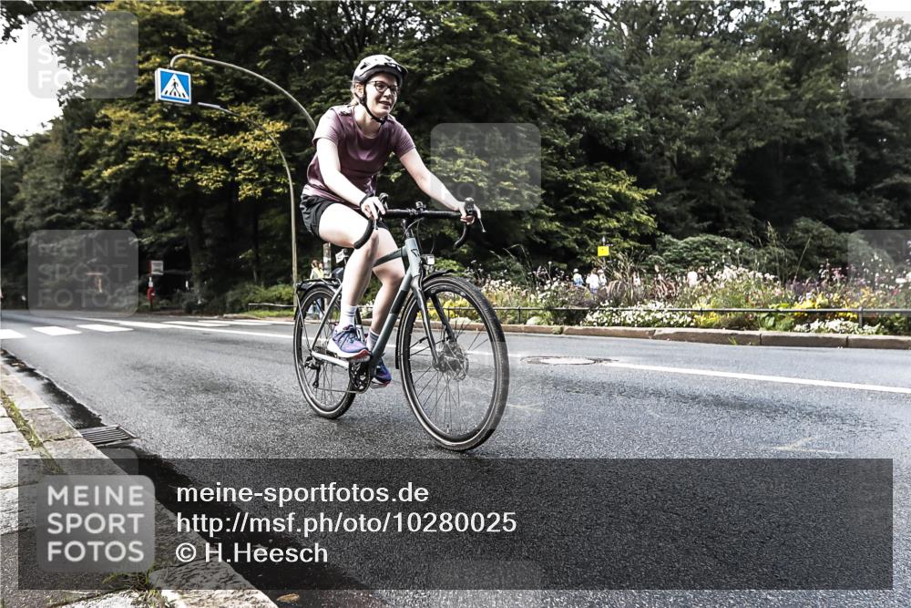13.09.2026 - Stadtparktriathlon H.Heesch http://msf.ph/oto/10280025 13.09.2026 10:35:27 Radfahren 427 meine-sportfotos.de