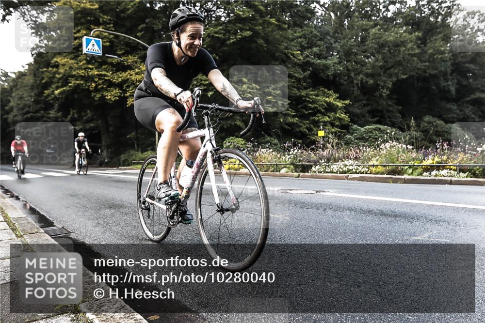 13.09.2026 - Stadtparktriathlon H.Heesch http://msf.ph/oto/10280040 13.09.2026 10:36:01 Radfahren 281, 292, 459 meine-sportfotos.de