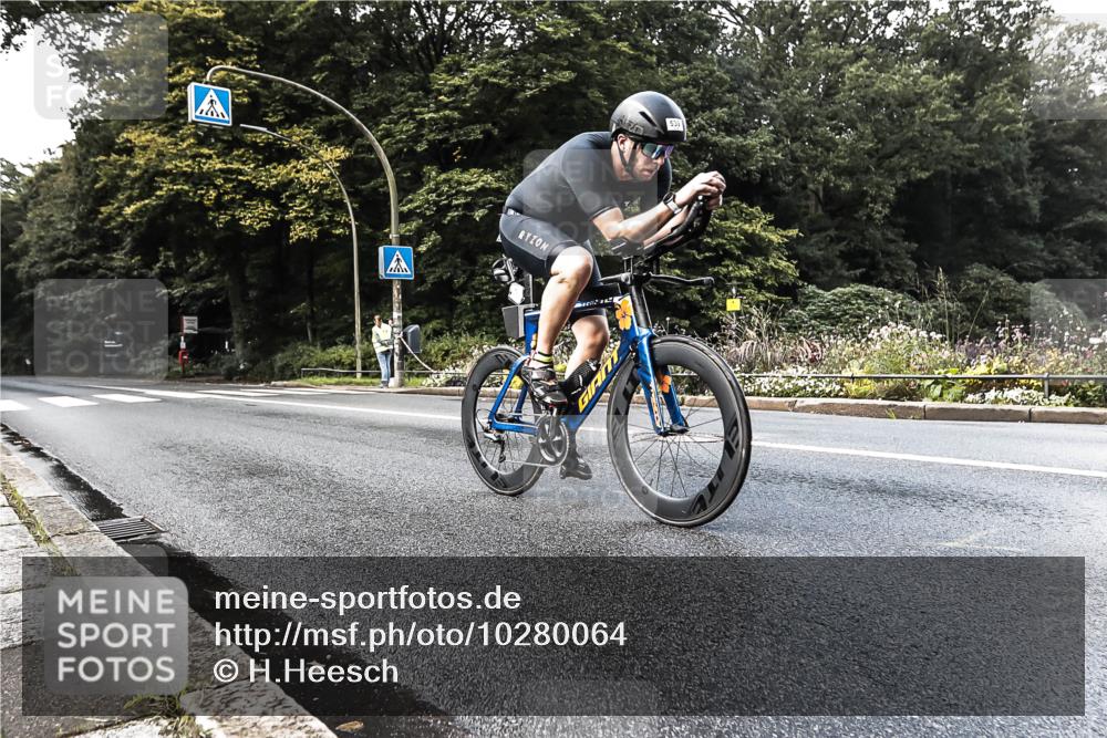 13.09.2026 - Stadtparktriathlon H.Heesch http://msf.ph/oto/10280064 13.09.2026 10:36:16 Radfahren 380, 539 meine-sportfotos.de