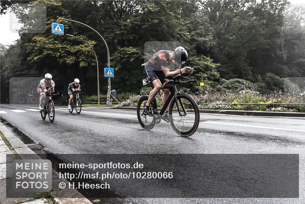13.09.2026 - Stadtparktriathlon H.Heesch http://msf.ph/oto/10280066 13.09.2026 09:09:04 Radfahren 42, 57, 71, 162, 168, 208 meine-sportfotos.de