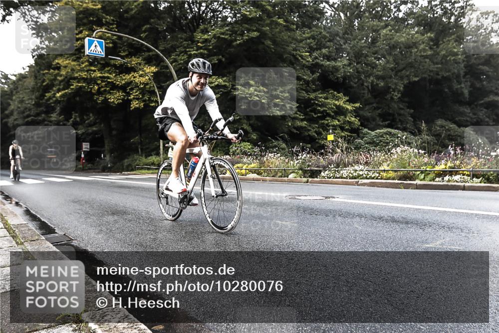 13.09.2026 - Stadtparktriathlon H.Heesch http://msf.ph/oto/10280076 13.09.2026 10:36:35 Radfahren 347, 361, 479 meine-sportfotos.de