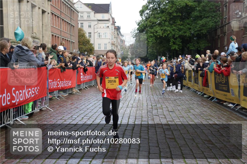 13.09.2026 - Kiel Lauf Yannick Fuchs http://msf.ph/oto/10280083 13.09.2026 08:53:16 Ziel 1919, 2743, 2985, 3316, 3419, 4060, 5342, 5436, 6103, 7170, 7875, 8095, 8541, 8601, 8819, 10390, 237, 1263, 2402, 2609, 4158, 4668, 4756, 5121, 5147, 5149, 5334, 5373, 5405, 6210, 6283, 6579, 7025, 7085, 7423, 7611, 8018, 8510, 8745, 10024, 10414, 10627, 10991, 11248, 11706, 12397, 12454, 12488, 347, 1159, 2016, 2570, 2614, 3210, 3328, 4291, 5177, 5284, 5344, 5455, 6846, 6894, 6979, 7240, 7635, 8857, 8947, 9410, 10122, 11455, 12168, 2613 meine-sportfotos.de