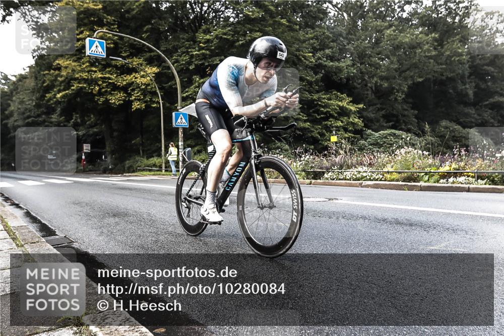 13.09.2026 - Stadtparktriathlon H.Heesch http://msf.ph/oto/10280084 13.09.2026 10:36:44 Radfahren 542, 569 meine-sportfotos.de