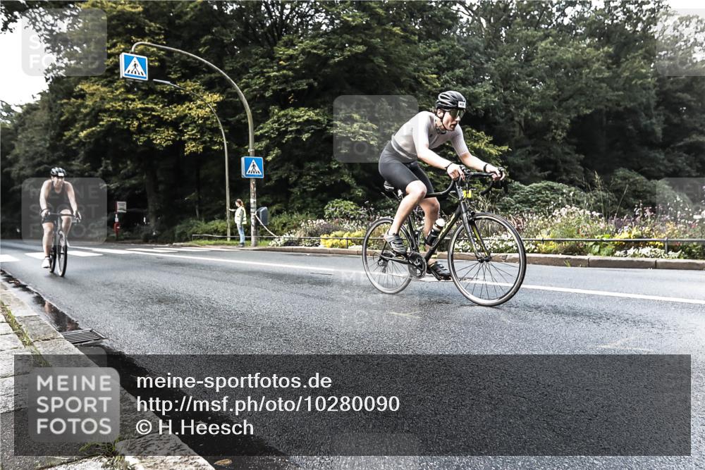 13.09.2026 - Stadtparktriathlon H.Heesch http://msf.ph/oto/10280090 13.09.2026 10:36:50 Radfahren 434, 488, 528 meine-sportfotos.de