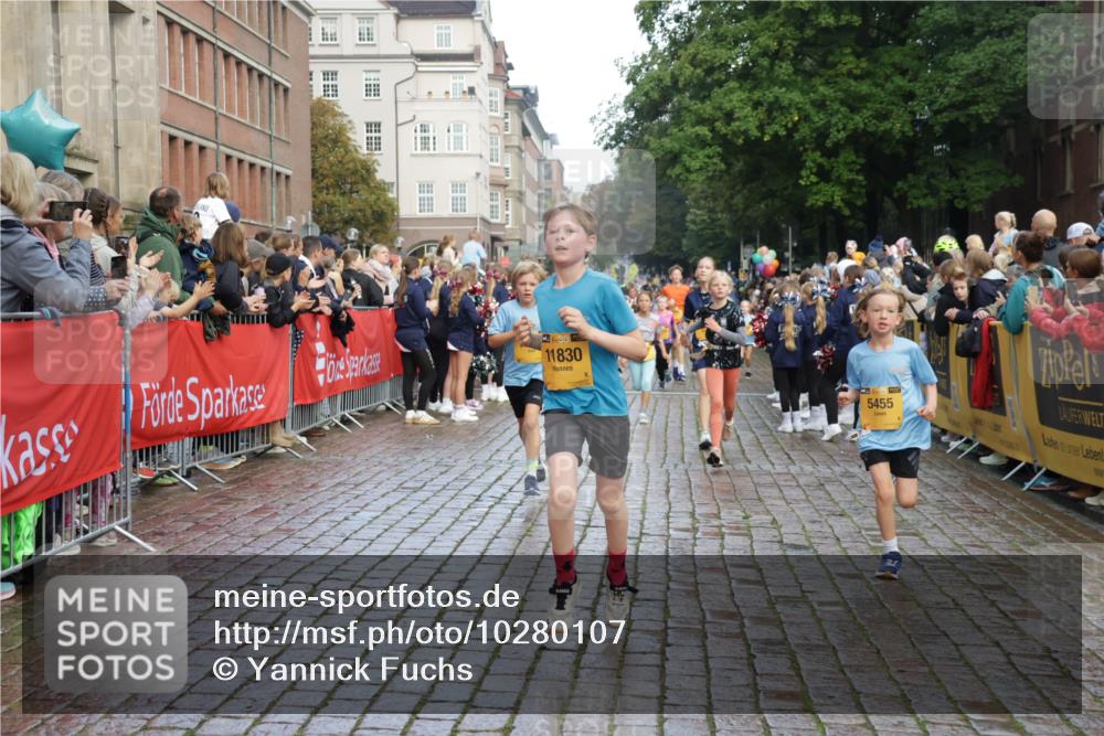 13.09.2026 - Kiel Lauf Yannick Fuchs http://msf.ph/oto/10280107 13.09.2026 08:53:17 Ziel 1919, 2743, 2985, 3316, 3419, 4060, 5284, 5342, 5436, 6103, 7170, 7875, 8095, 8541, 8601, 8819, 10390, 12168, 237, 1263, 2402, 2609, 4158, 4668, 4756, 5147, 5149, 5334, 5373, 5405, 6210, 6283, 6579, 7025, 7085, 7423, 7611, 8018, 8510, 10024, 10414, 10627, 10991, 11248, 11706, 12397, 12454, 12488, 347, 1159, 2016, 2570, 2614, 3210, 3328, 4291, 5177, 5344, 5455, 6004, 6846, 6894, 6979, 7240, 7635, 8525, 8857, 8947, 9410, 10122, 11455, 2613 meine-sportfotos.de