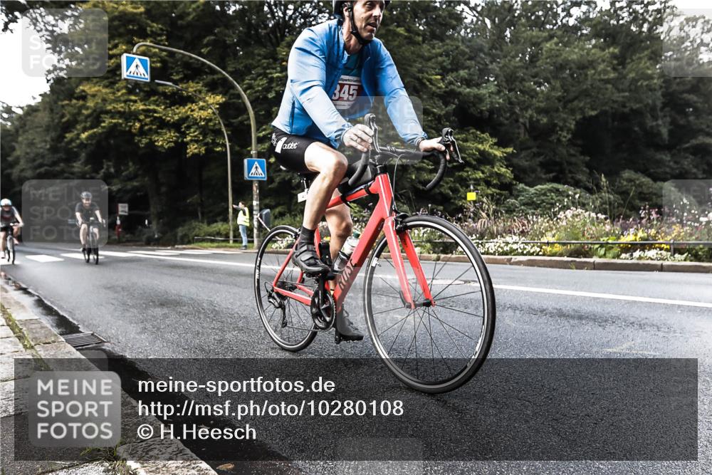13.09.2026 - Stadtparktriathlon H.Heesch http://msf.ph/oto/10280108 13.09.2026 10:37:02 Radfahren 221, 345, 414, 480 meine-sportfotos.de