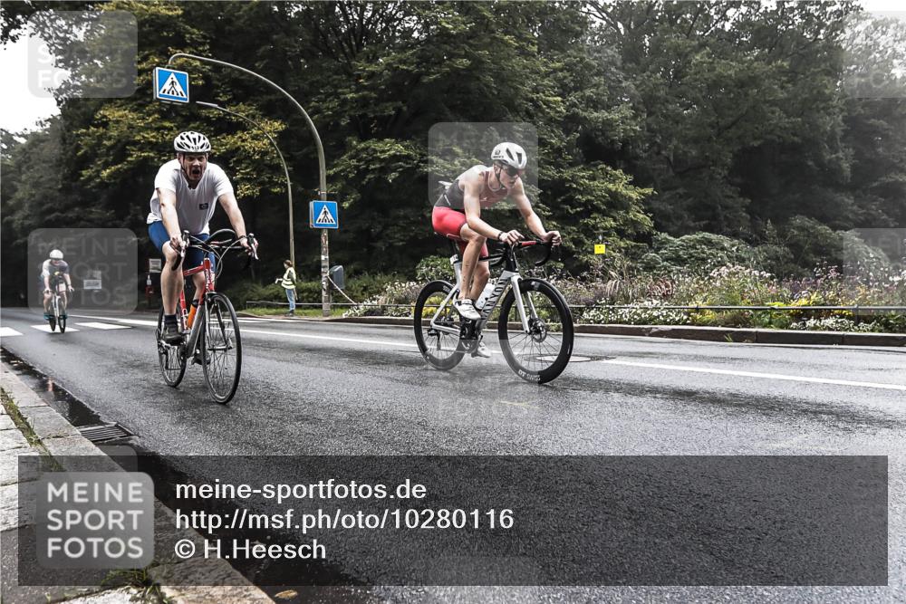 13.09.2026 - Stadtparktriathlon H.Heesch http://msf.ph/oto/10280116 13.09.2026 09:09:40 Radfahren 3, 95, 113, 146, 165 meine-sportfotos.de
