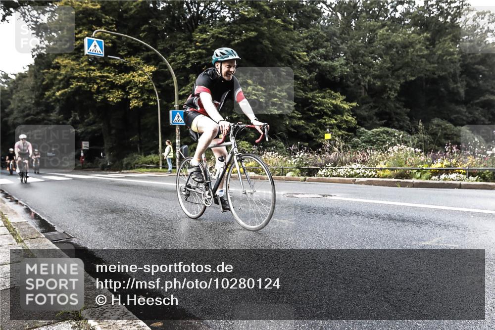 13.09.2026 - Stadtparktriathlon H.Heesch http://msf.ph/oto/10280124 13.09.2026 10:37:15 Radfahren 354, 385, 398, 406, 536, 568 meine-sportfotos.de