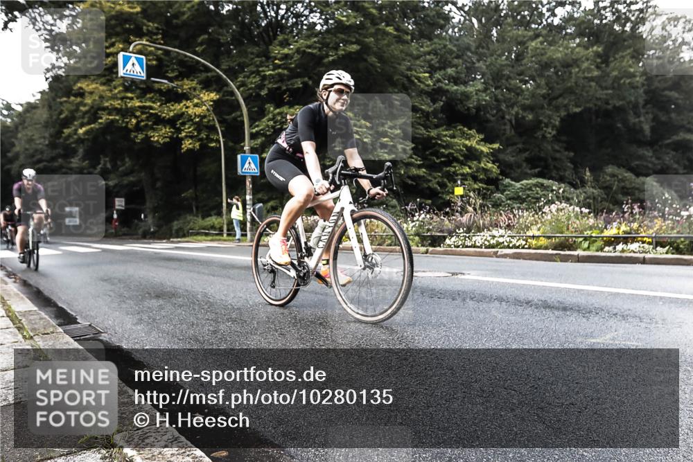 13.09.2026 - Stadtparktriathlon H.Heesch http://msf.ph/oto/10280135 13.09.2026 10:37:18 Radfahren 385, 394, 398, 452, 499, 536, 568 meine-sportfotos.de