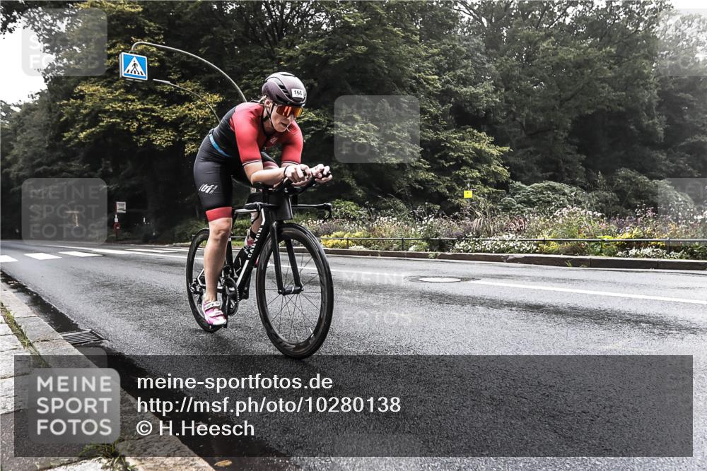 13.09.2026 - Stadtparktriathlon H.Heesch http://msf.ph/oto/10280138 13.09.2026 09:09:52 Radfahren 122, 166 meine-sportfotos.de
