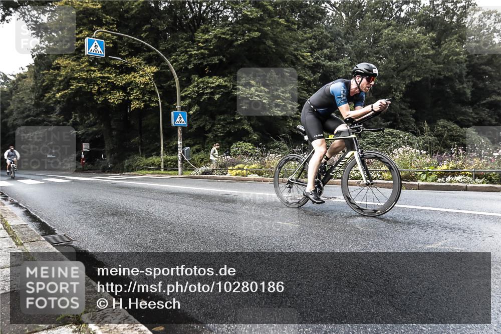 13.09.2026 - Stadtparktriathlon H.Heesch http://msf.ph/oto/10280186 13.09.2026 10:37:39 Radfahren 432, 540 meine-sportfotos.de