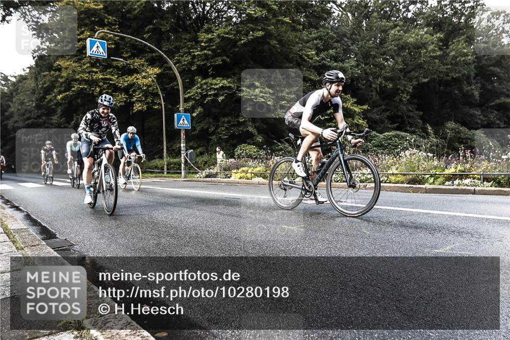 13.09.2026 - Stadtparktriathlon H.Heesch http://msf.ph/oto/10280198 13.09.2026 10:37:52 Radfahren 376, 420, 449, 484, 491, 518, 527 meine-sportfotos.de